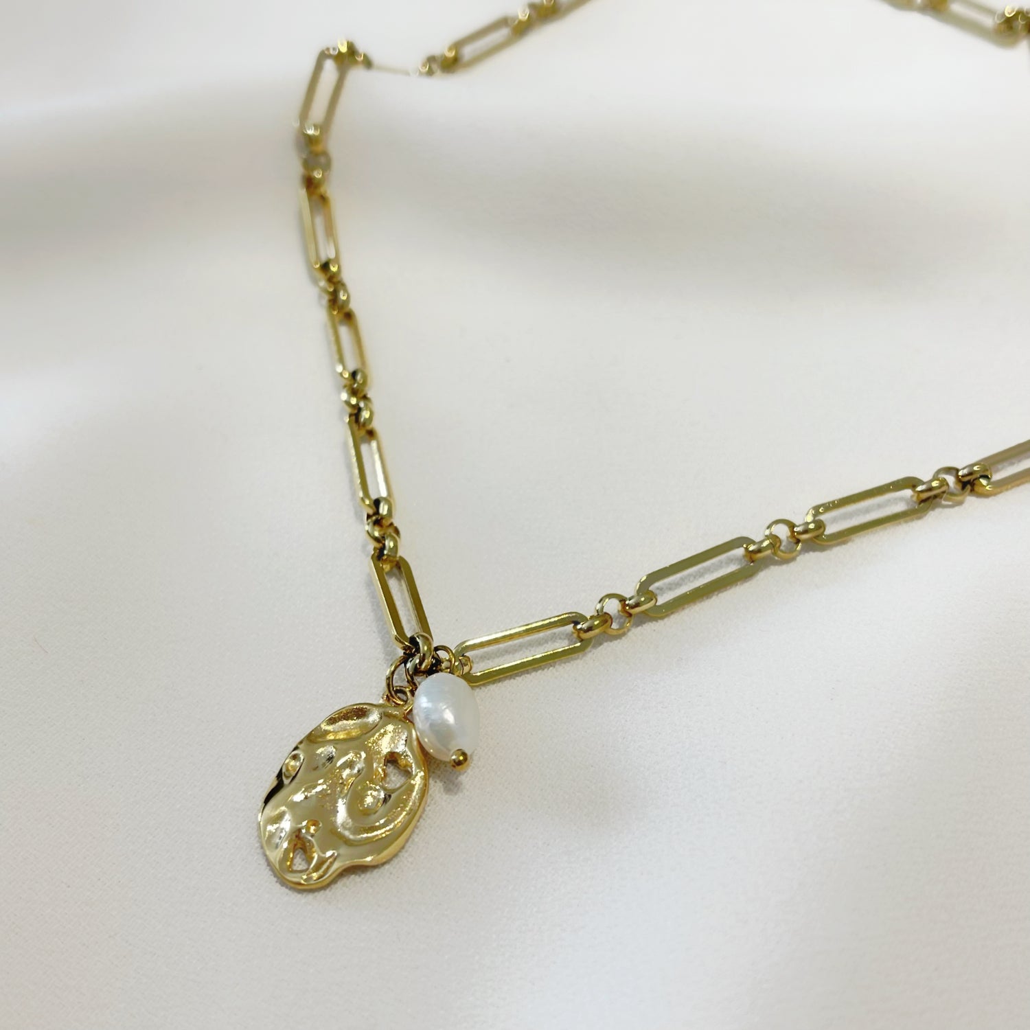 Collier NÉRA