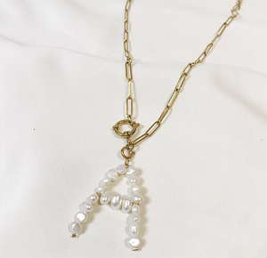 Collier LETTER